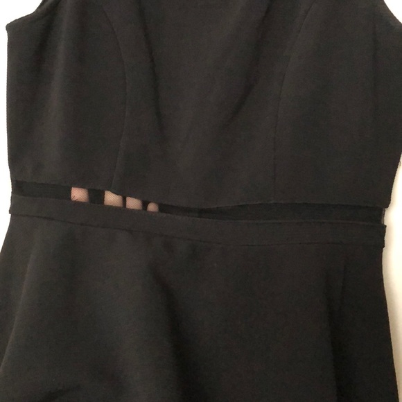 Black dress - Picture 2 of 4